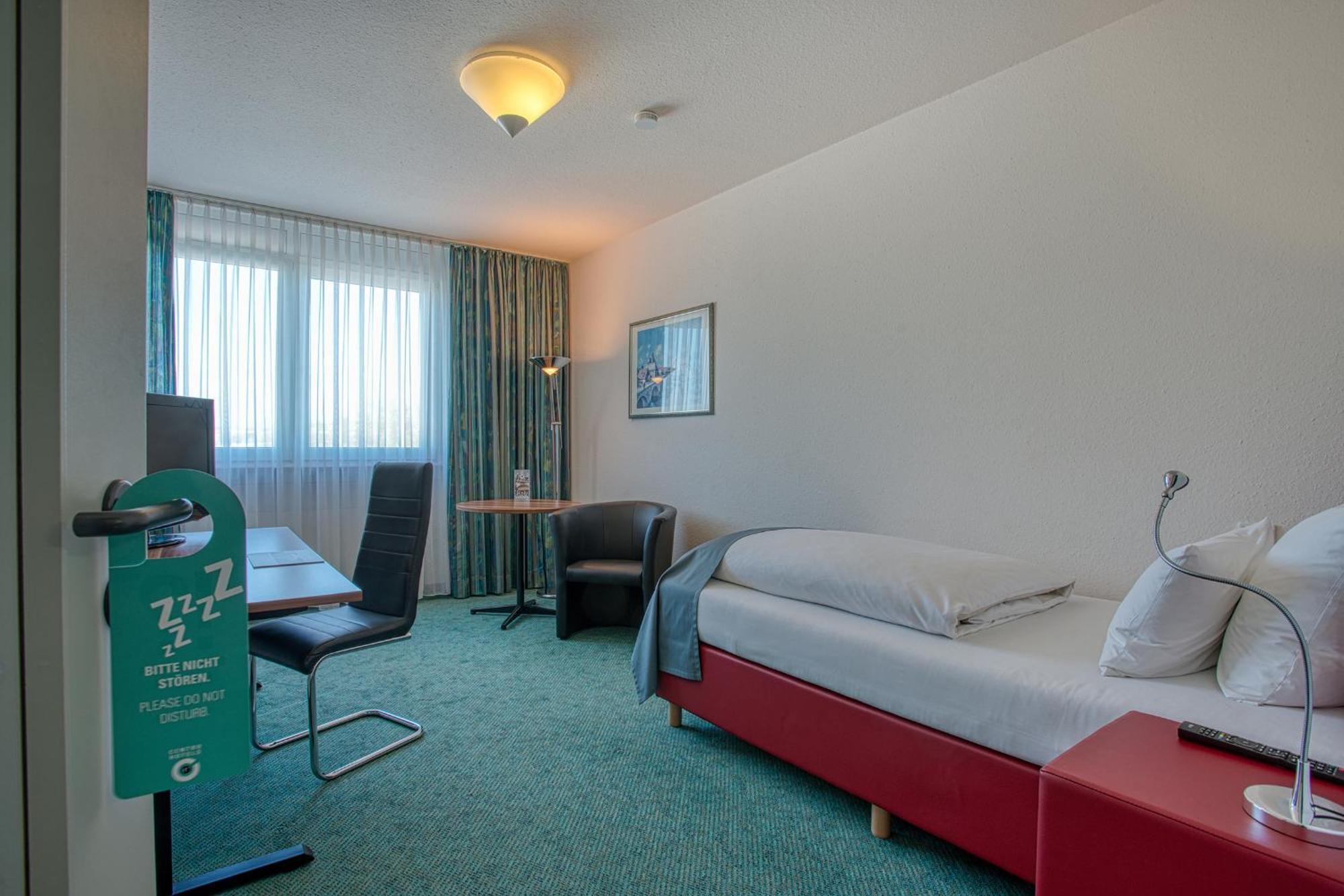 Centro Hotel Boeblingen, Trademark Collection By Wyndham Екстериор снимка