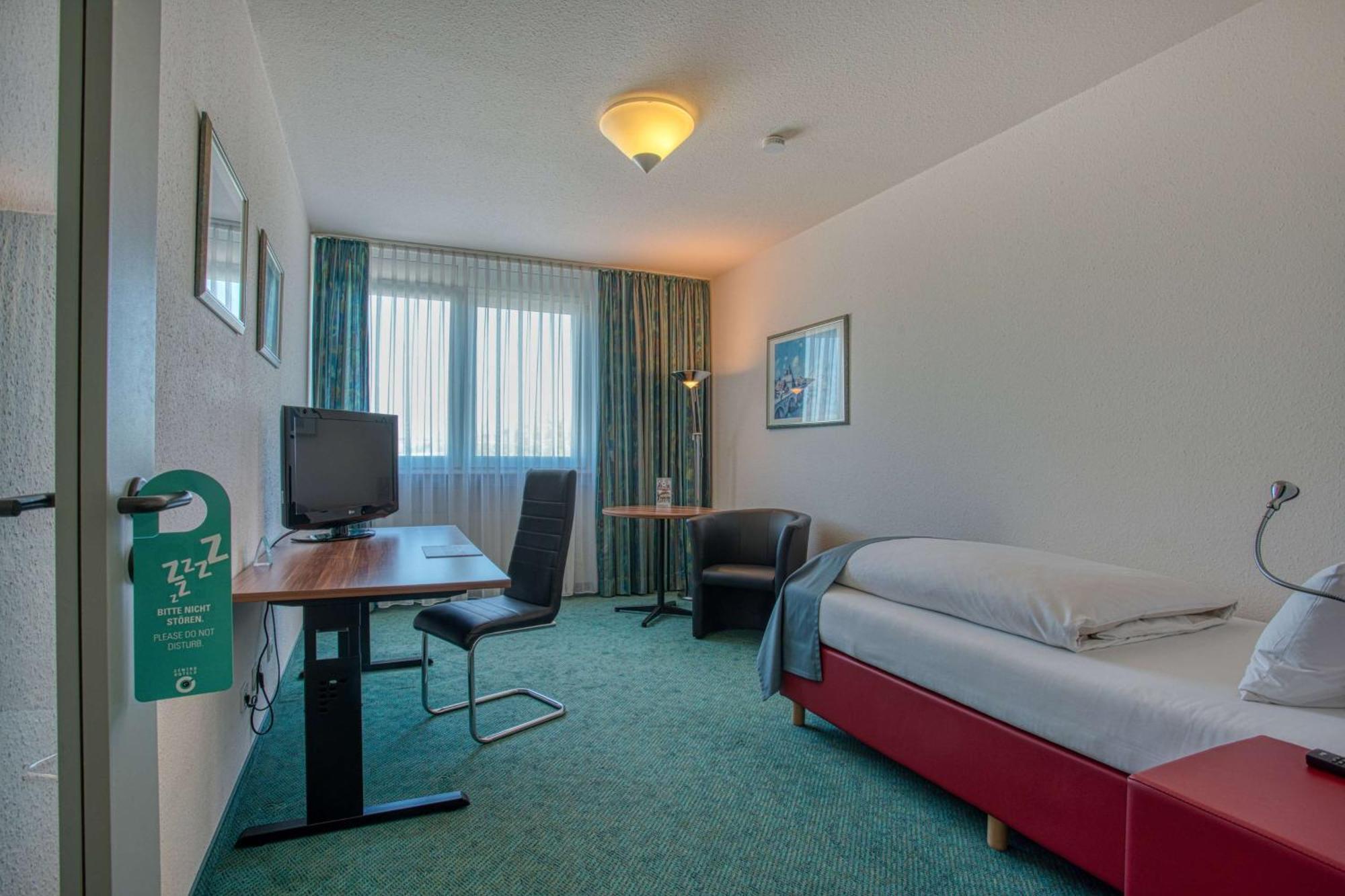 Centro Hotel Boeblingen, Trademark Collection By Wyndham Екстериор снимка