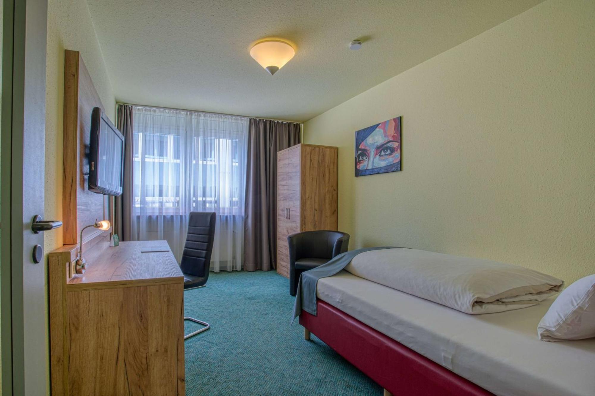 Centro Hotel Boeblingen, Trademark Collection By Wyndham Екстериор снимка