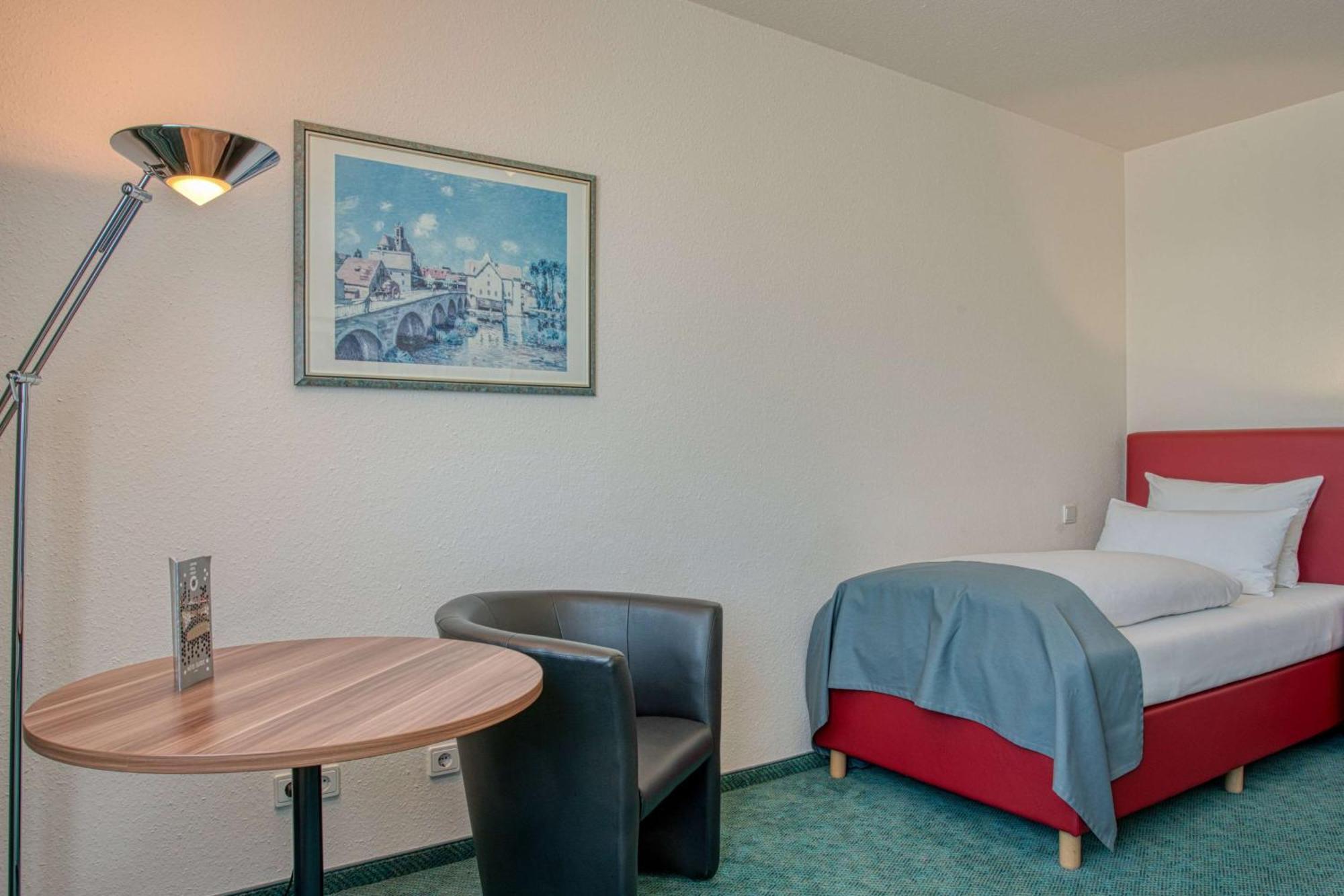 Centro Hotel Boeblingen, Trademark Collection By Wyndham Екстериор снимка